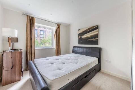 Unwin Way, Harrow, Stanmore, HA7 1 bed flat for sale