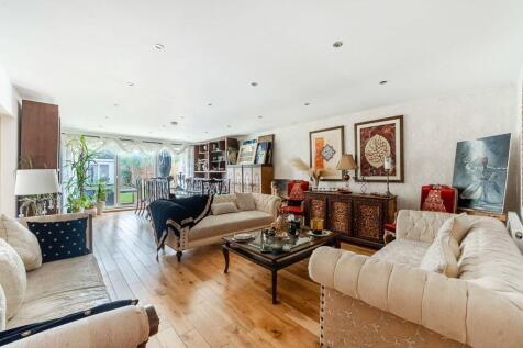 Bellfield Avenue, Harrow Weald... 5 bed semi
