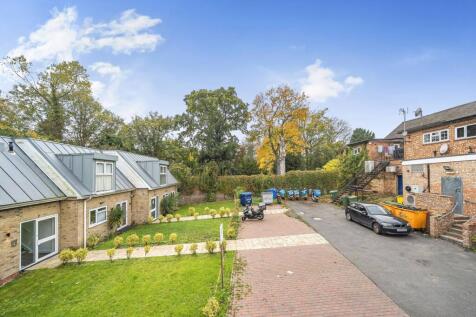 Elm Park, Stanmore, HA7 1 bed maisonette for sale