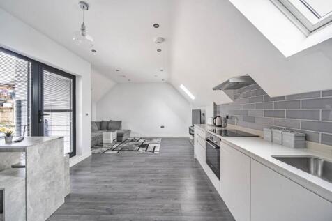 Elm Park, Stanmore, HA7 1 bed maisonette for sale