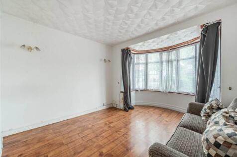 Princes Avenue, Kingsbury, London, NW9 4 bed terraced house for sale