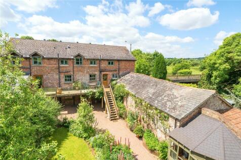 4 bedroom semi-detached house for sale