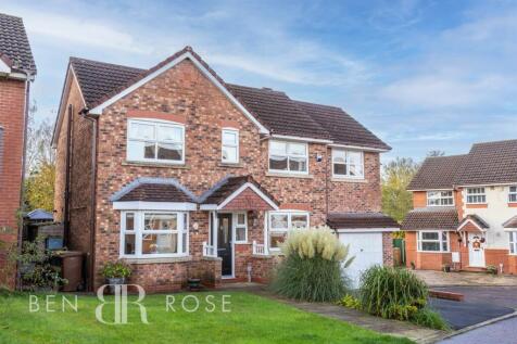 Peacock Hill Close, Grimsargh, Preston 4 bed detached house for sale