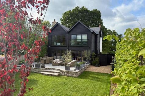 Barton Road, Comberton, Cambridge... 4 bed detached house for sale