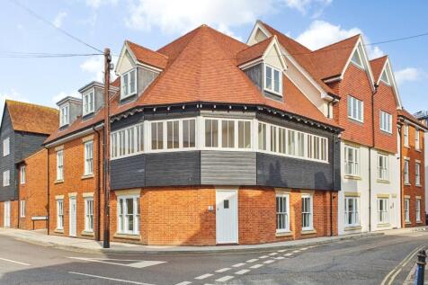 Laurence Court, Knotts Lane... 2 bed duplex for sale