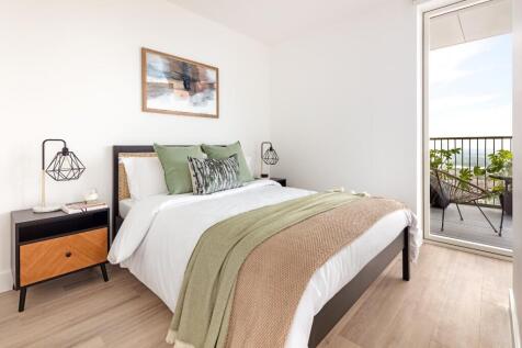 Studio flat for sale