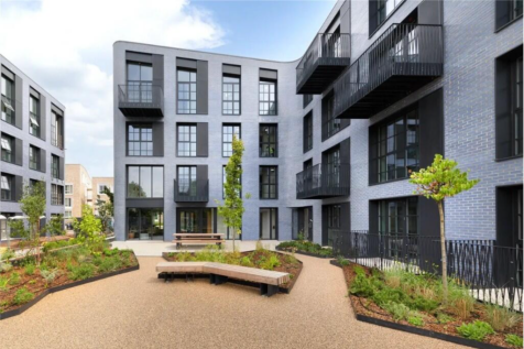 Studio flat for sale