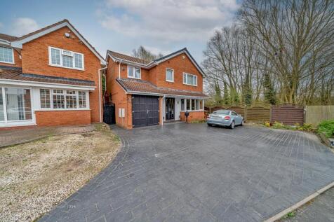 The Parkway, Walsall WS4 4 bed house for sale