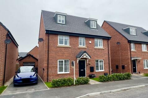 5 bedroom detached house for sale