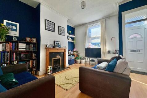 2 bedroom house for sale
