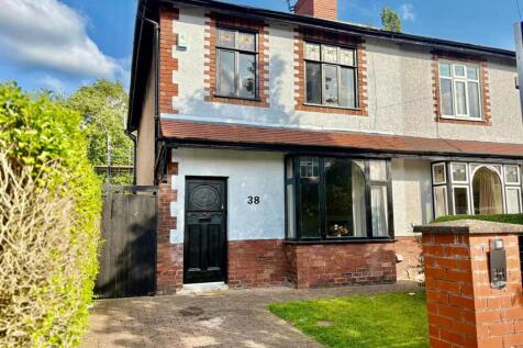 3 bedroom semi-detached house for sale