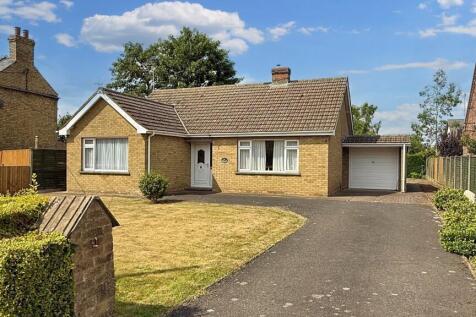 2 bedroom detached bungalow for sale