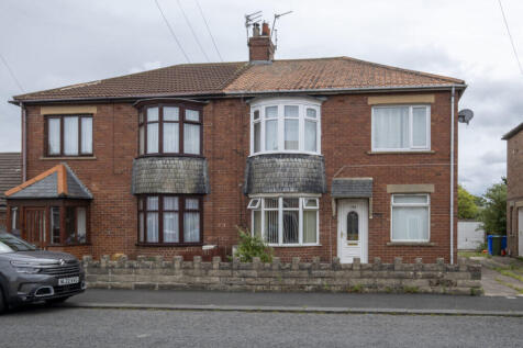 Newsham Road, Blyth NE24 2 bed flat for sale