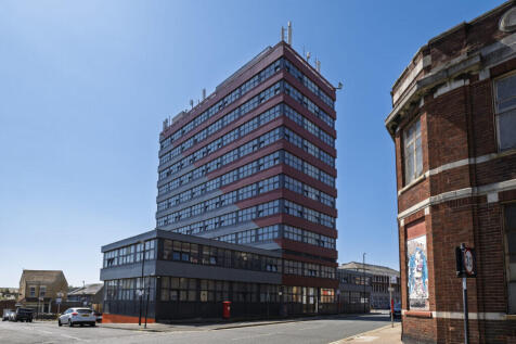 Studio flat for sale