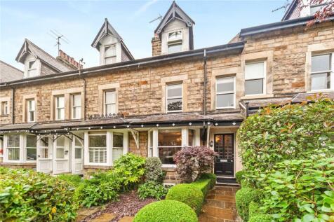 St. Marys Walk, Harrogate, HG2 4 bed terraced house for sale