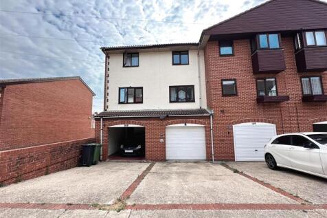 2 bedroom house for sale