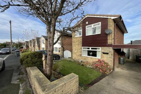 Langdale Avenue, Bradford BD12 3 bed detached house for sale