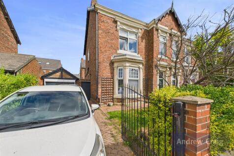 4 bedroom semi-detached house for sale
