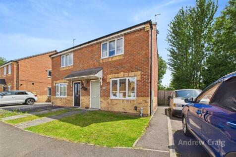 2 bedroom semi-detached house for sale