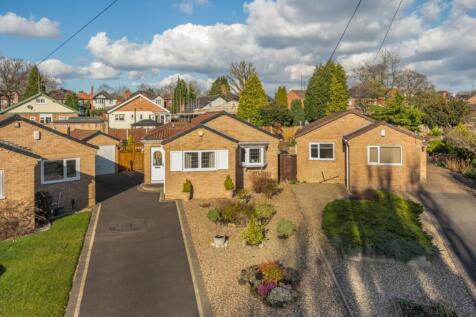 2 bedroom detached bungalow for sale