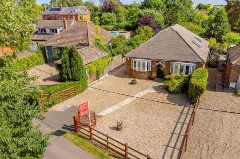 3 bedroom detached bungalow for sale
