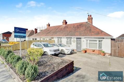2 bedroom semi-detached bungalow for sale