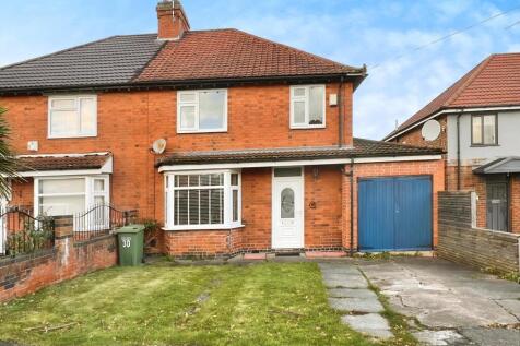 Grosvenor Crescent, Oadby, Leicester... 3 bed semi