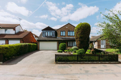 Stonesby Avenue, Leicester... 5 bed detached house for sale
