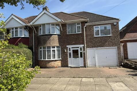 Fallowfield Road, Evington, LE5 5 bed semi