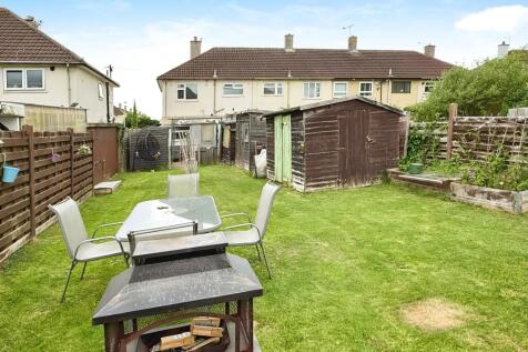 Portcullis Road, Netherhall... 3 bed semi