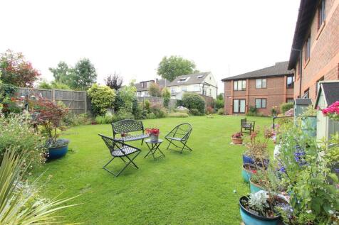 Regency Court, Park Avenue, Enfield, EN1 1 bed retirement property for sale