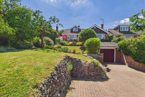 Beacon`s Bottom, High Wycombe HP14 4 bed detached bungalow for sale