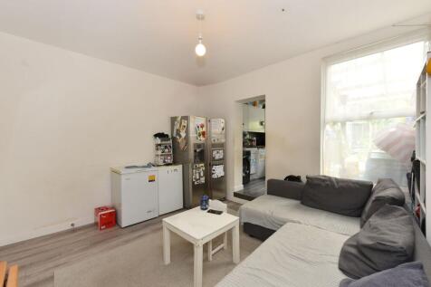 2 bedroom house for sale