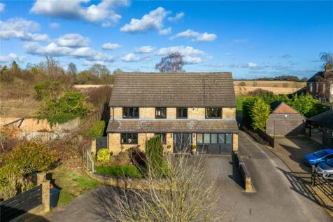 Streatley Road, Sundon, Bedfordshire... 5 bed detached house for sale