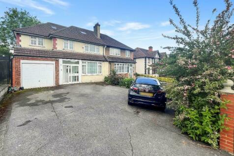 5 bedroom semi-detached house for sale