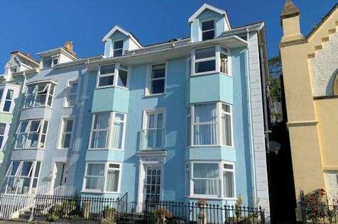 29 Sea View Terrace, Aberdovey LL35 4 bed maisonette for sale