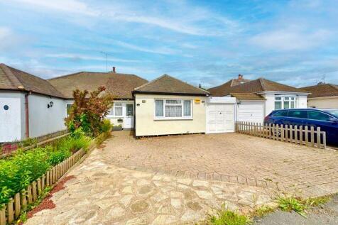 2 bedroom semi-detached bungalow for sale