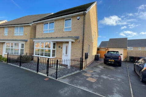 Dearne Hall Lane, Barugh Green 4 bed detached house for sale