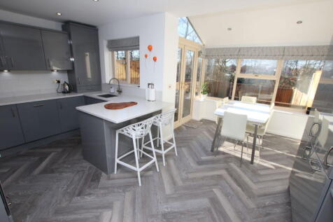 Honeysuckle Close, Bessecar, Doncaster 4 bed townhouse for sale