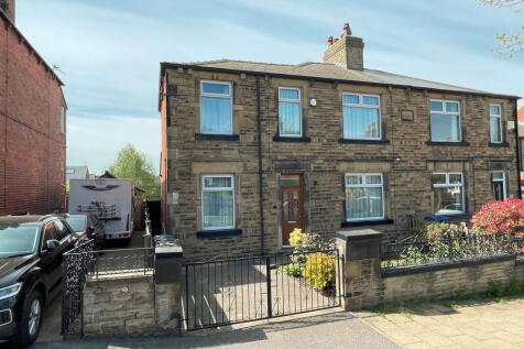 Locke Avenue, Barnsley, S70 1QH 4 bed semi