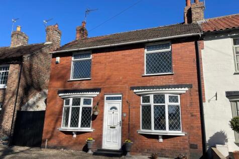 13 Church View, Brompton 3 bed house for sale