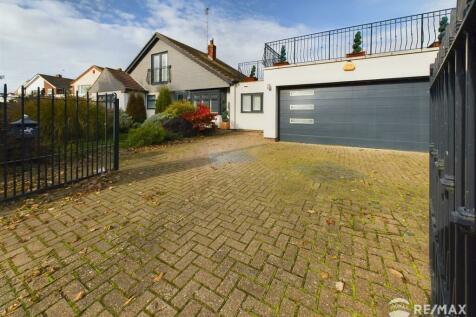 2 bedroom detached house for sale