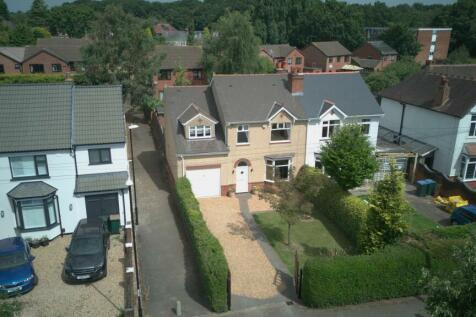 4 bedroom semi-detached house for sale