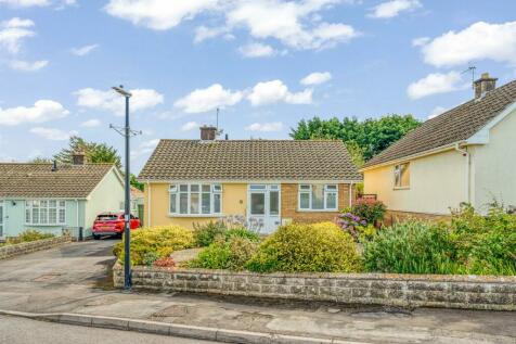 2 bedroom detached house for sale