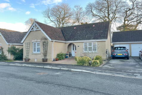 Foxglove Way, March 2 bed detached bungalow for sale