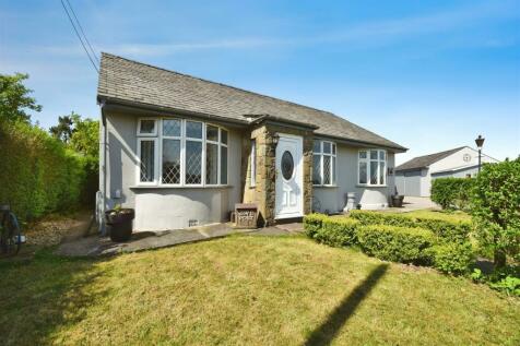 3 bedroom detached bungalow for sale