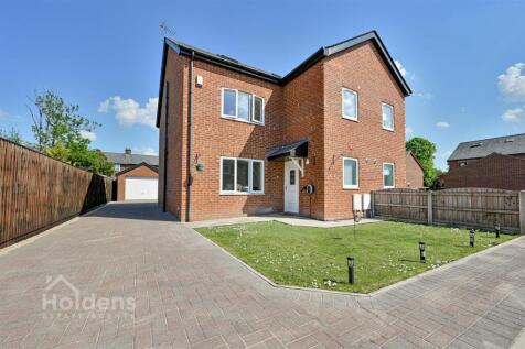 4 bedroom semi-detached house for sale