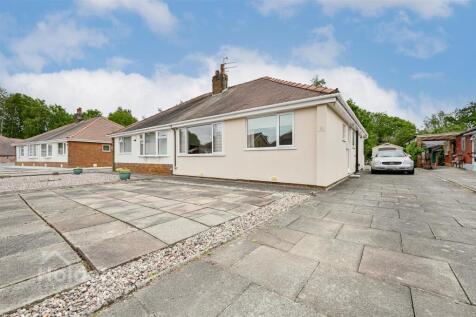 2 bedroom semi-detached bungalow for sale