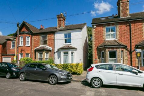 2 bedroom semi-detached house for sale