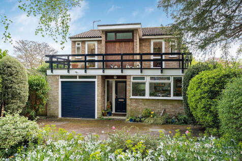 Guildown Road, Guildford, GU2 4 bed detached house for sale